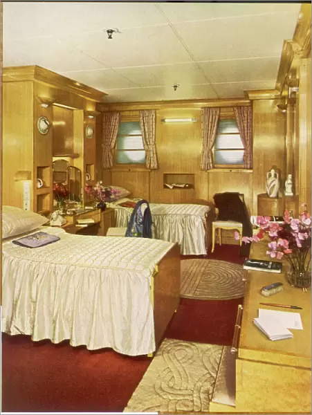 A Queen Mary Stateroom