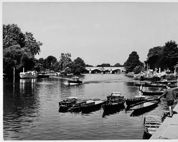 Thames  /  Richmond 1948