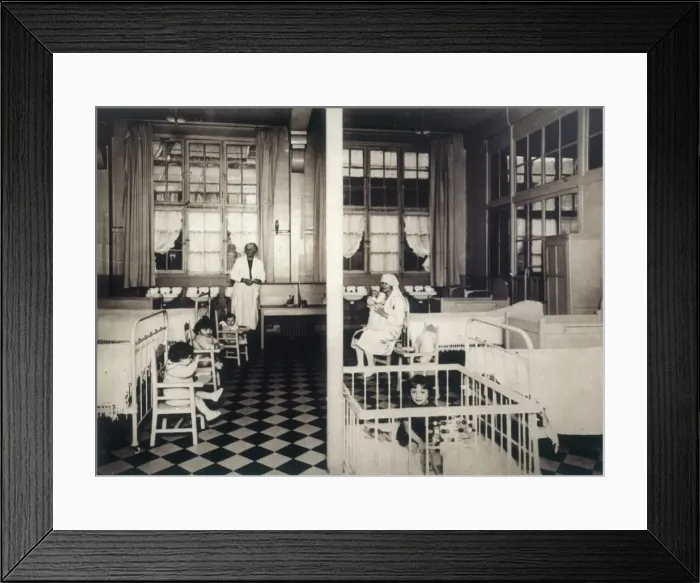 Framed Print : Hospital / Childrens Ward Framed Print : Hospital / Childrens Ward