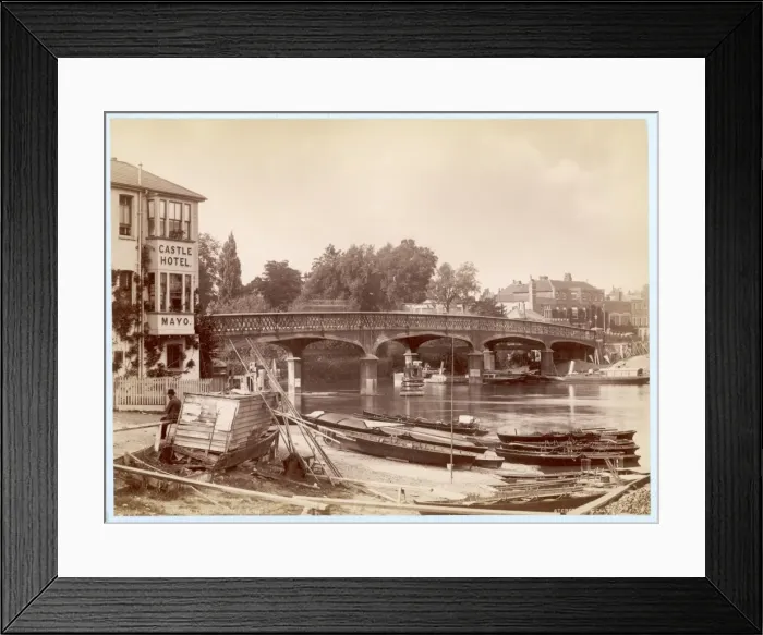 Framed Print : Thames / Hampton Bridge Framed Print : Thames / Hampton Bridge