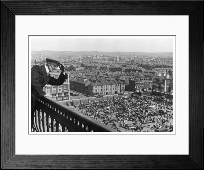 Framed Print : Caledonian Street Market Framed Print : Caledonian Street Market
