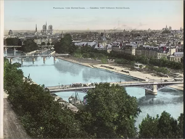 Paris  /  Seine  /  Notre Dame
