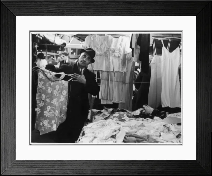 Framed Print : Dodgy Dealer Framed Print : Dodgy Dealer