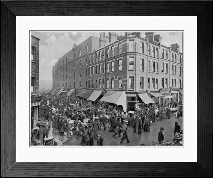 Framed Print : Wentworth Street Market Framed Print : Wentworth Street Market