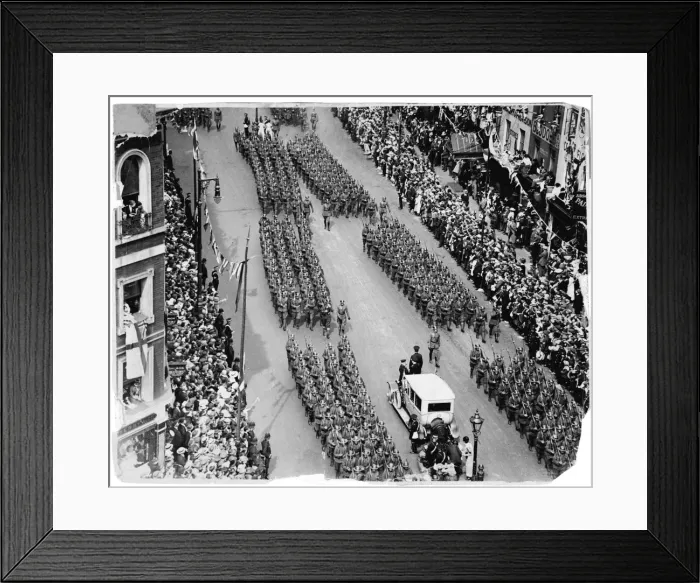 Framed Print : U. s. Troops in London Framed Print : U. s. Troops in London