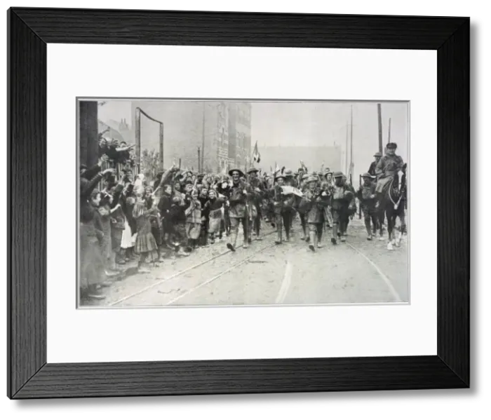 Framed Print : Wwi / British Enter Lille Framed Print : Wwi / British Enter Lille