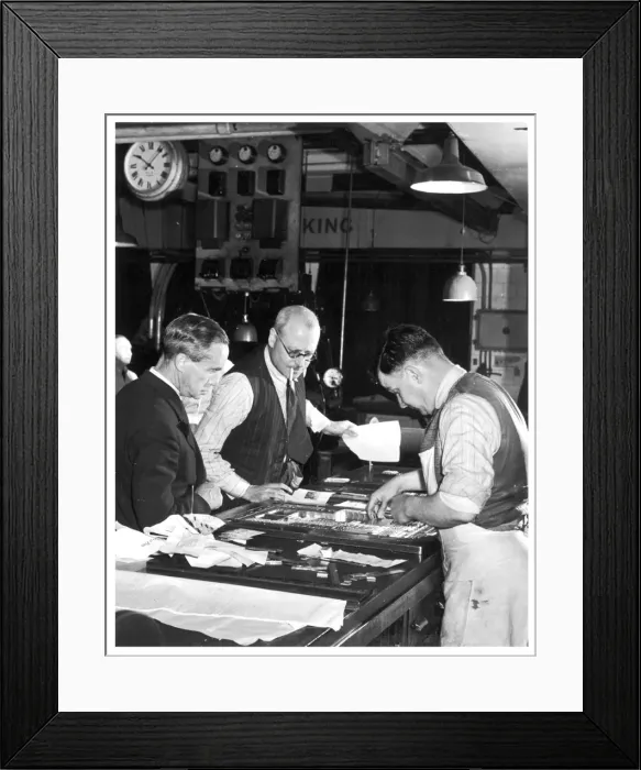 Framed Print : Daily Mail Composing Rm Framed Print : Daily Mail Composing Rm