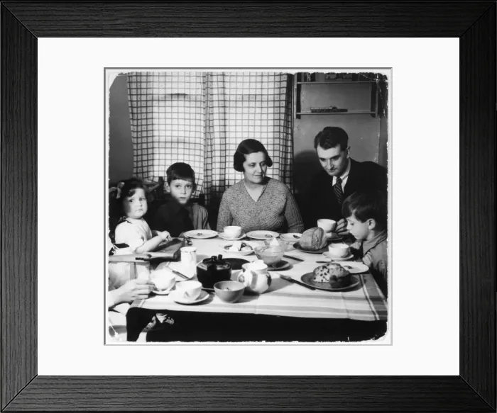 Framed Print : Family Afternoon Tea / 30S Framed Print : Family Afternoon Tea / 30S