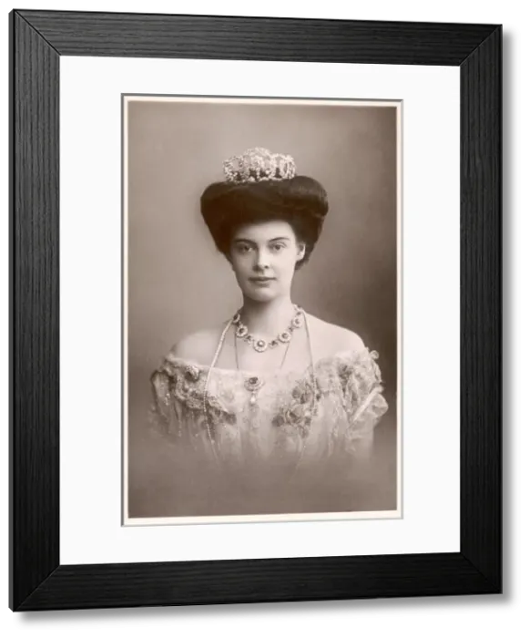 Framed Print : Cecilie Mecklenburg-Schw Framed Print : Cecilie Mecklenburg-Schw