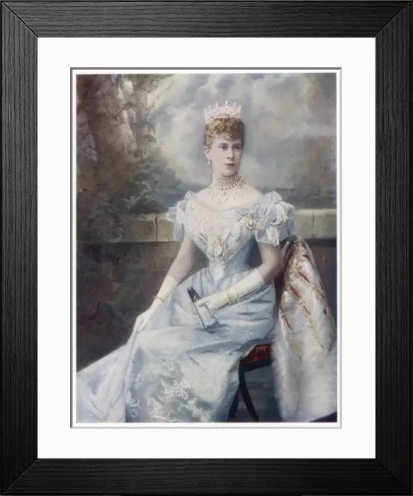 Framed Print : Queen Mary / Royalties 01 Framed Print : Queen Mary / Royalties 01