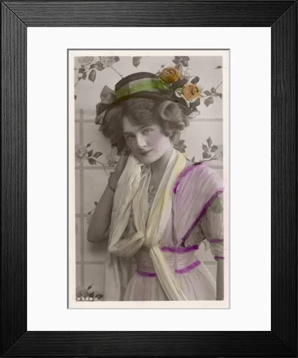 Framed Print : LILY ELSIE / 1907 Framed Print : LILY ELSIE / 1907