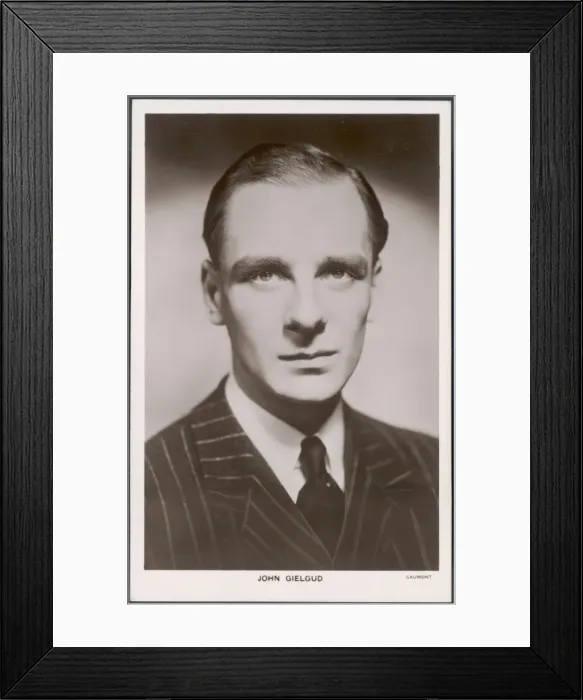 Framed Print : John Gielgud / Gaumont Framed Print : John Gielgud / Gaumont