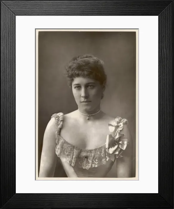 Framed Print : Lily Langtry / W&d Downey Framed Print : Lily Langtry / W&d Downey