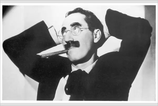 Groucho Marx  /  Postcard