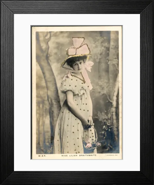 Framed Print : Lilian Braithwaite / 1905 Framed Print : Lilian Braithwaite / 1905