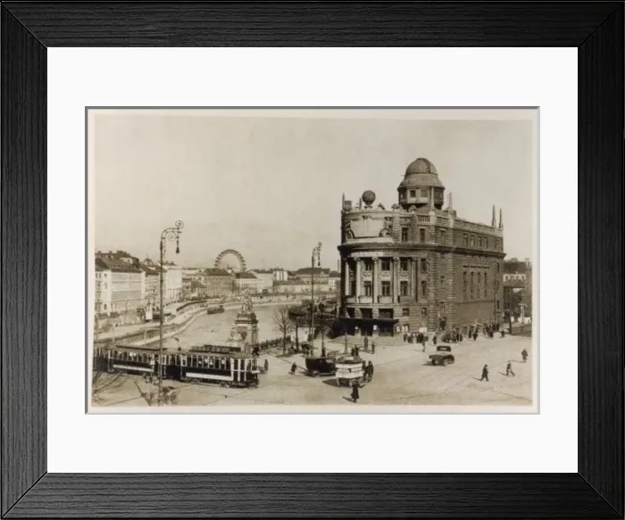 Framed Print : Austria  /  Vienna 1930S