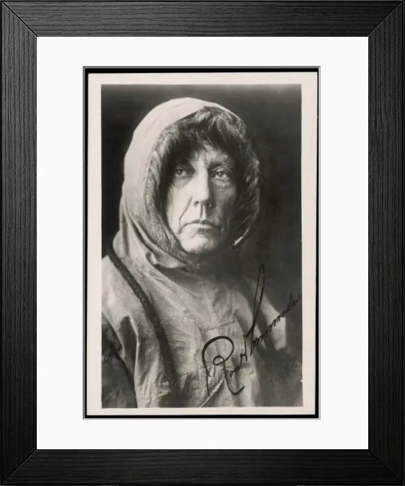 Framed Print : Amundsen (Photo) Framed Print : Amundsen (Photo)