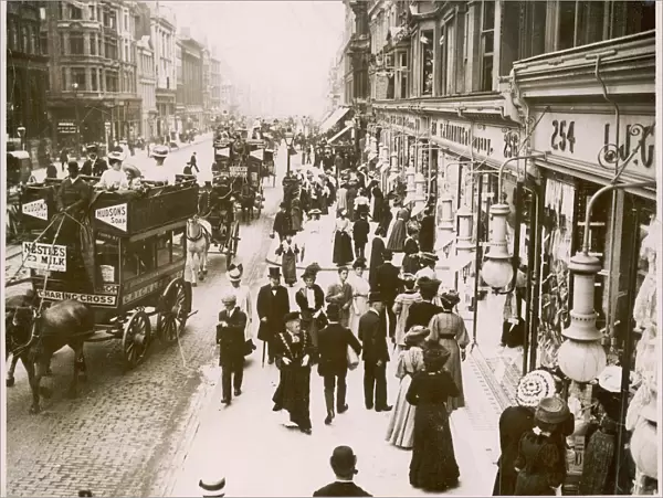 Oxford Street  /  1900  /  Photo