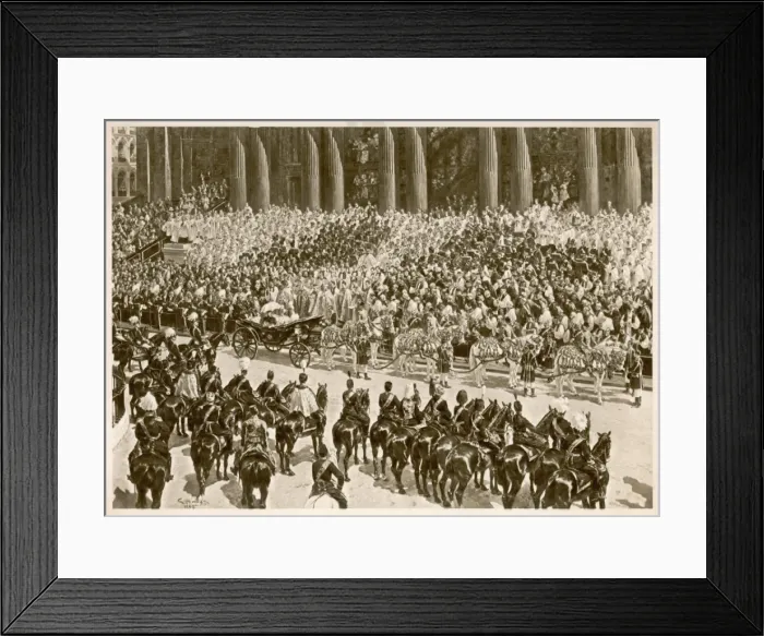 Framed Print : Victoria / Diamond / St Paul Framed Print : Victoria / Diamond / St Paul