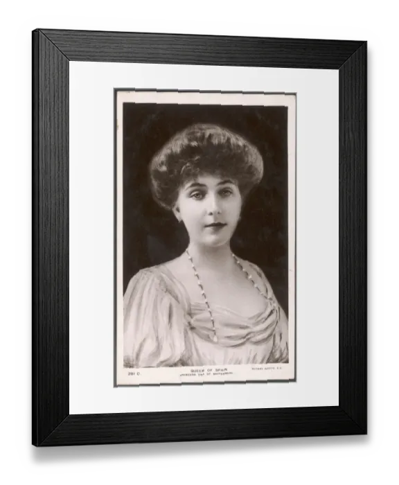 Framed Print : Victoria Eugenia / Postcard Framed Print : Victoria Eugenia / Postcard