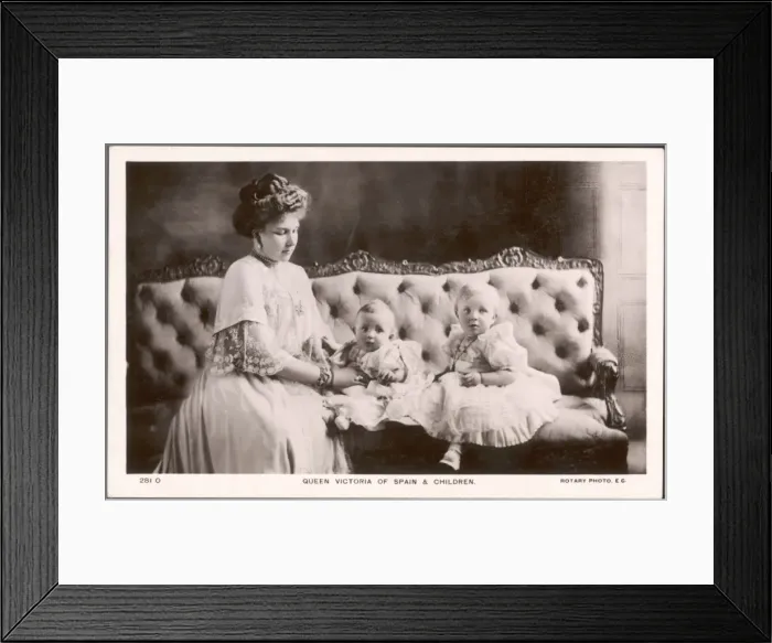 Framed Print : Victoria Eugenia / Childre Framed Print : Victoria Eugenia / Childre
