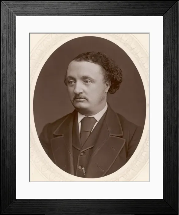 Framed Print : Stainer (Photo) Framed Print : Stainer (Photo)