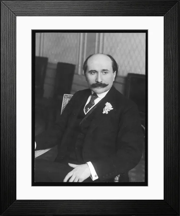 Framed Print : E Rostand / Manuel Photo Framed Print : E Rostand / Manuel Photo