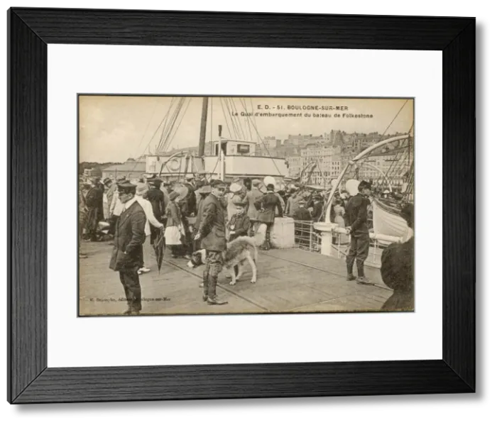 Framed Print : Boarding Folkestoneferry Framed Print : Boarding Folkestoneferry