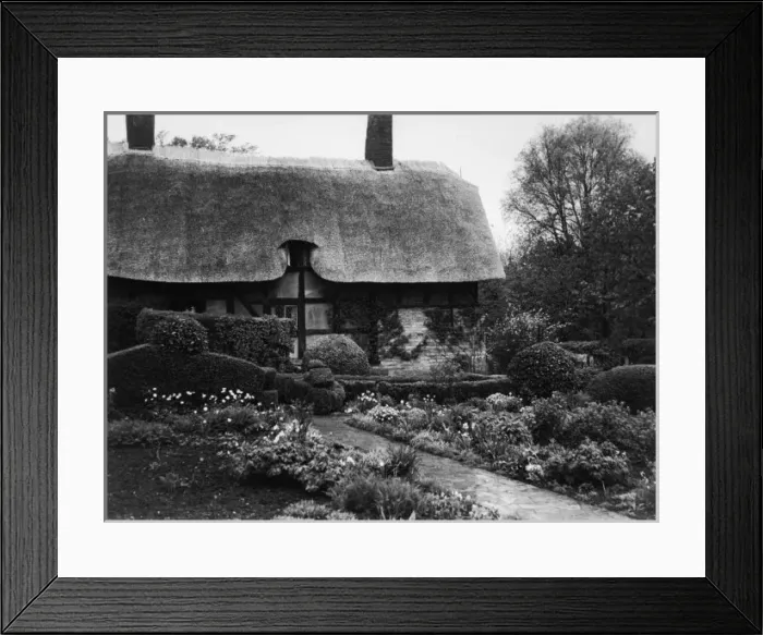 Framed Print : Shakespeare / Hathaway Cot Framed Print : Shakespeare / Hathaway Cot