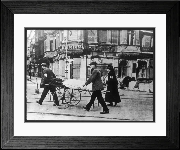 Framed Print : Red Cross / Berlin 1919 Framed Print : Red Cross / Berlin 1919