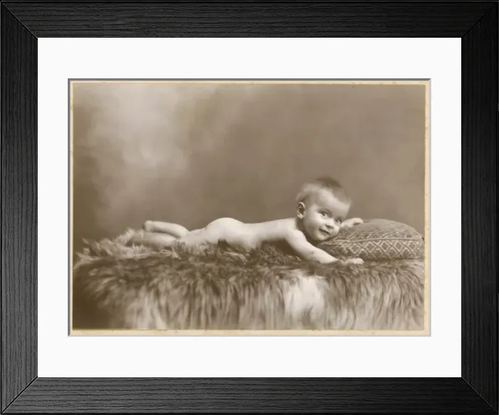 Framed Print : Baby on Rug  /  Midget C1909