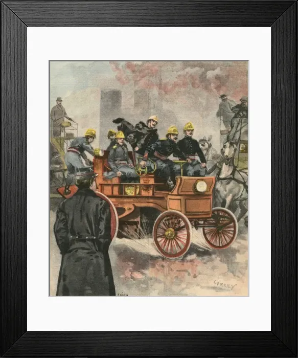 Framed Print : Fire engine in Paris, answering a call Framed Print : Fire engine in Paris, answering a call