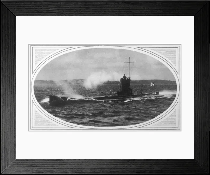 Framed Print : WW1 / 1915 / U-BOAT U8 SUNK Framed Print : WW1 / 1915 / U-BOAT U8 SUNK