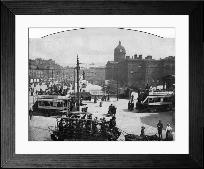 Framed Print : Manchester / Piccadilly Framed Print : Manchester / Piccadilly