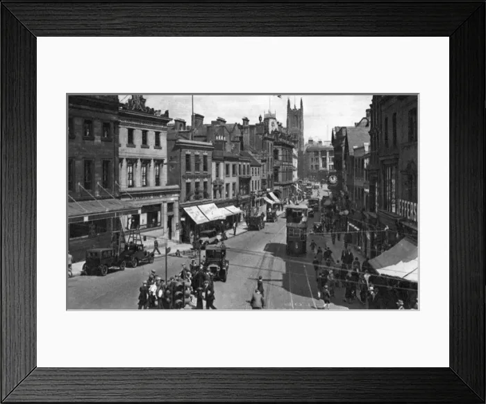 Framed Print : View of the Cornmarket, Derby, on a busy day Framed Print : View of the Cornmarket, Derby, on a busy day