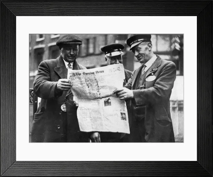 Framed Print : Choosing a Derby Winner Framed Print : Choosing a Derby Winner