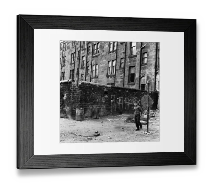 Framed Print : Solitary Boy / Glasgow Framed Print : Solitary Boy / Glasgow