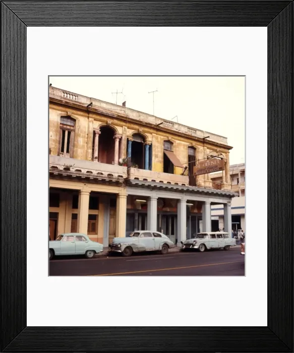 Framed Print : Cuba / Havana Cars / Houses Framed Print : Cuba / Havana Cars / Houses