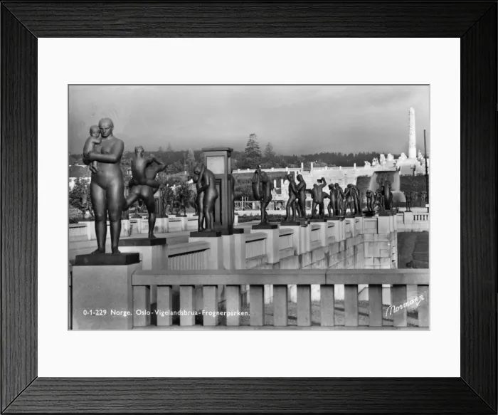 Framed Print : Statues in the Frognerpark, Oslo, Norway Framed Print : Statues in the Frognerpark, Oslo, Norway