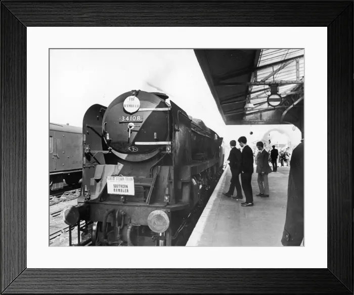Framed Print : southern Rambler Train Framed Print : southern Rambler Train