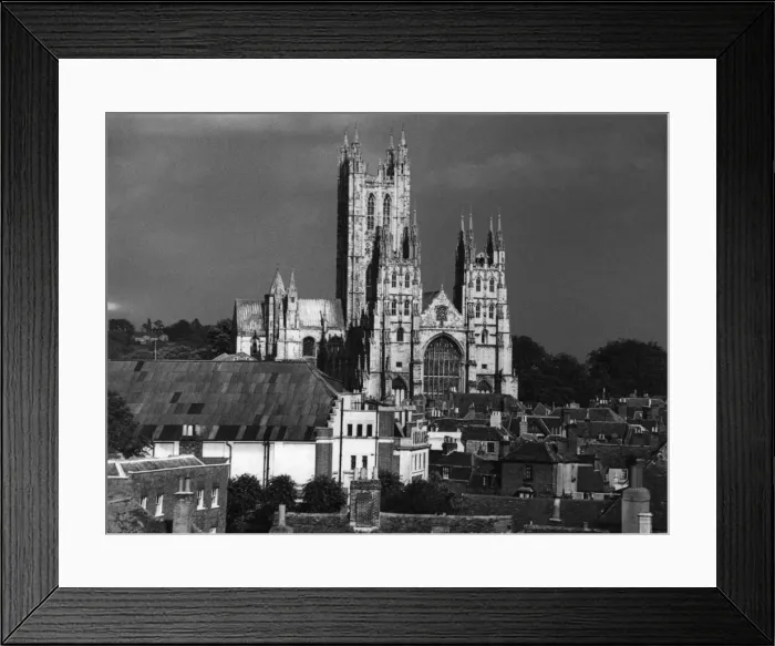 Framed Print : Canterbury Cathedral