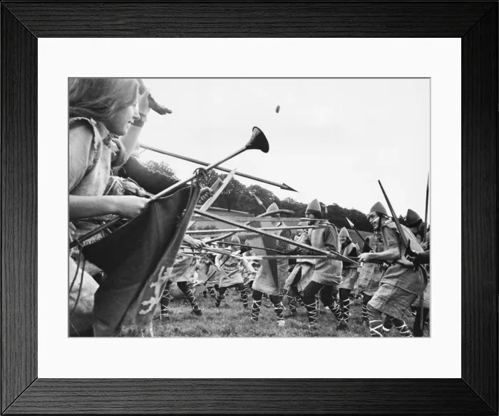 Framed Print : Battle of Hastings Framed Print : Battle of Hastings