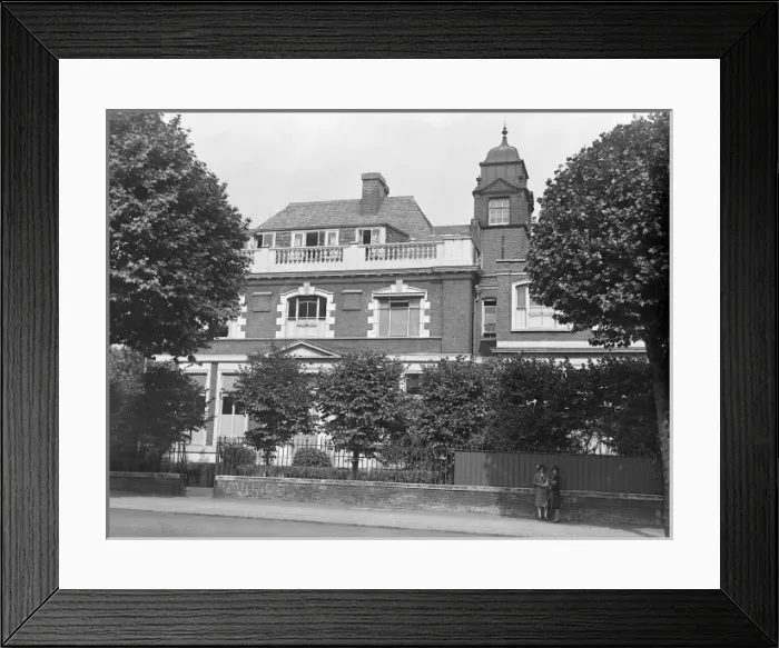 Framed Print : Marie Curie Hospital Framed Print : Marie Curie Hospital
