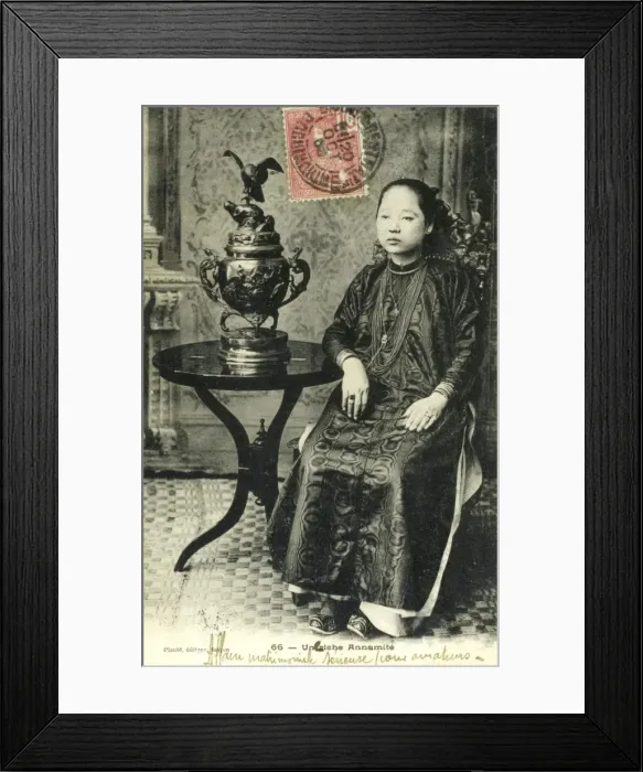 Framed Print : Young Vietnamese woman Framed Print : Young Vietnamese woman