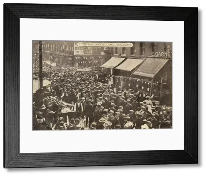 Framed Print : Petticoat Lane Market, London - Looking toward Aldgate Framed Print : Petticoat Lane Market, London - Looking toward Aldgate
