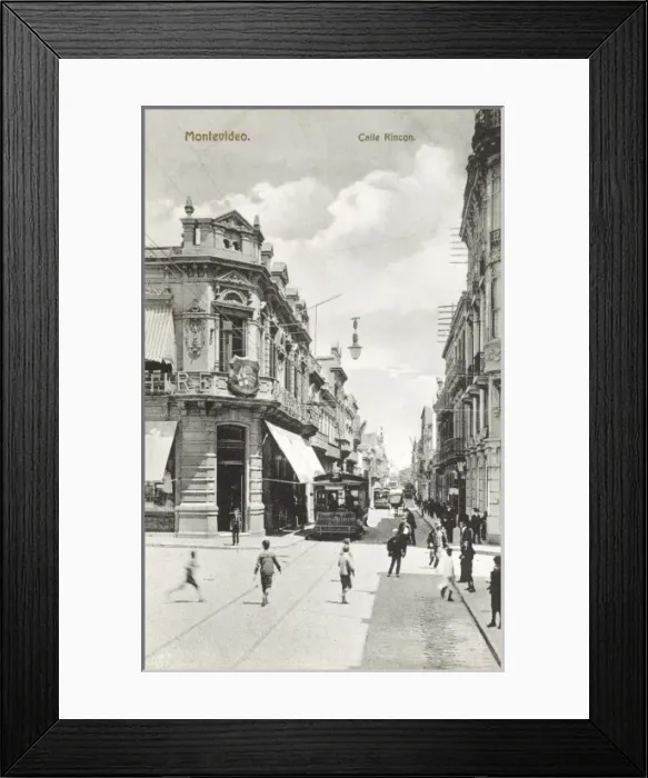Framed Print : Uruguay - Montevideo, Calle Rincon Framed Print : Uruguay - Montevideo, Calle Rincon