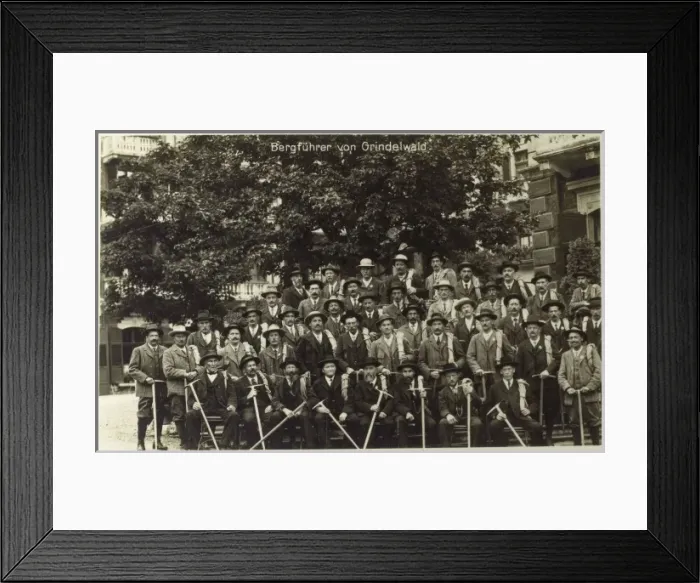 Framed Print : Switzerland - Grindelwald - Mountain Guides Framed Print : Switzerland - Grindelwald - Mountain Guides