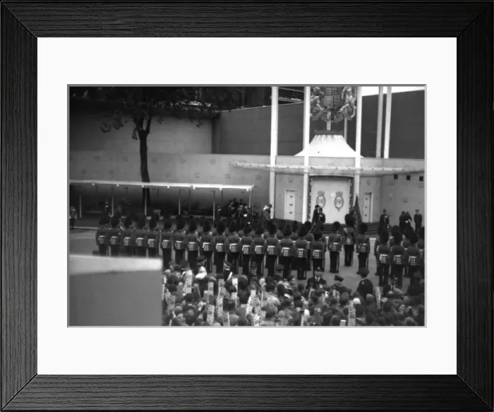 Framed Print : Coronation. Guard of Honour in place Framed Print : Coronation. Guard of Honour in place