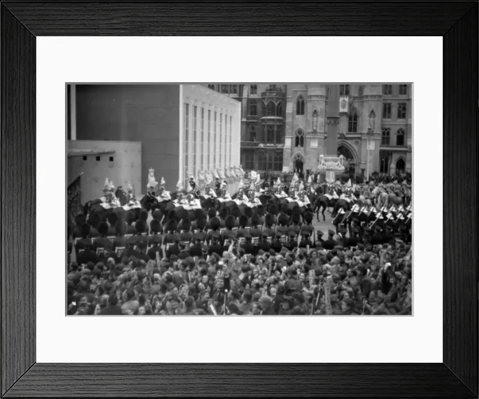 Framed Print : Coronation. Queens escort Household Cavalry Framed Print : Coronation. Queens escort Household Cavalry