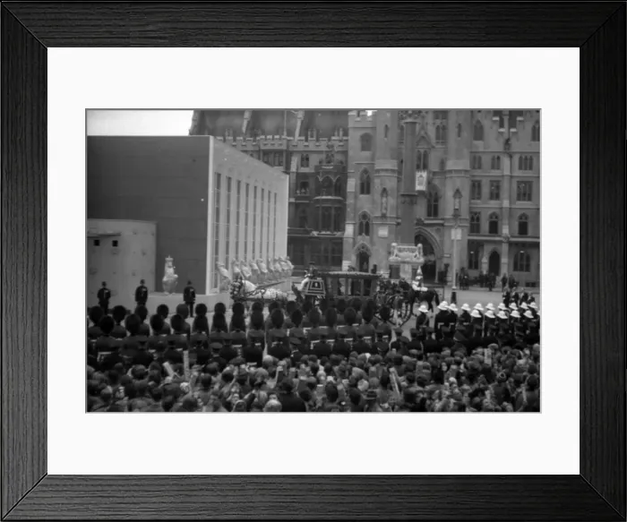 Framed Print : Coronation. Irish State Coach leaves Abbey Framed Print : Coronation. Irish State Coach leaves Abbey